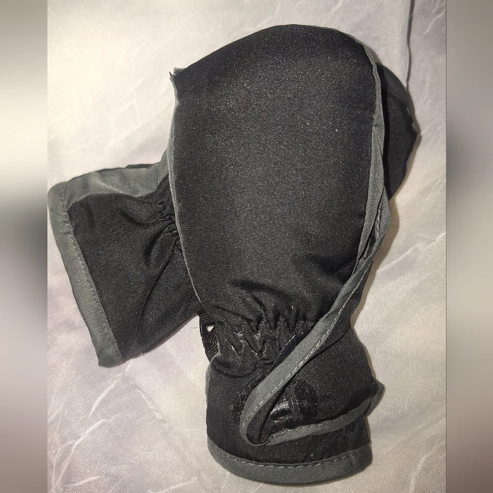 🤑Igloos Toddler Mittens size 12 -24 months NWOT